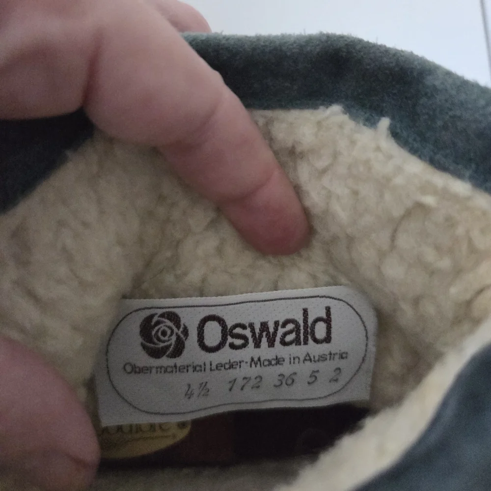 Oswald Womens 5.5-6 Austrian Green Suede Wool Shearling Ankle Boots Forest Fairy